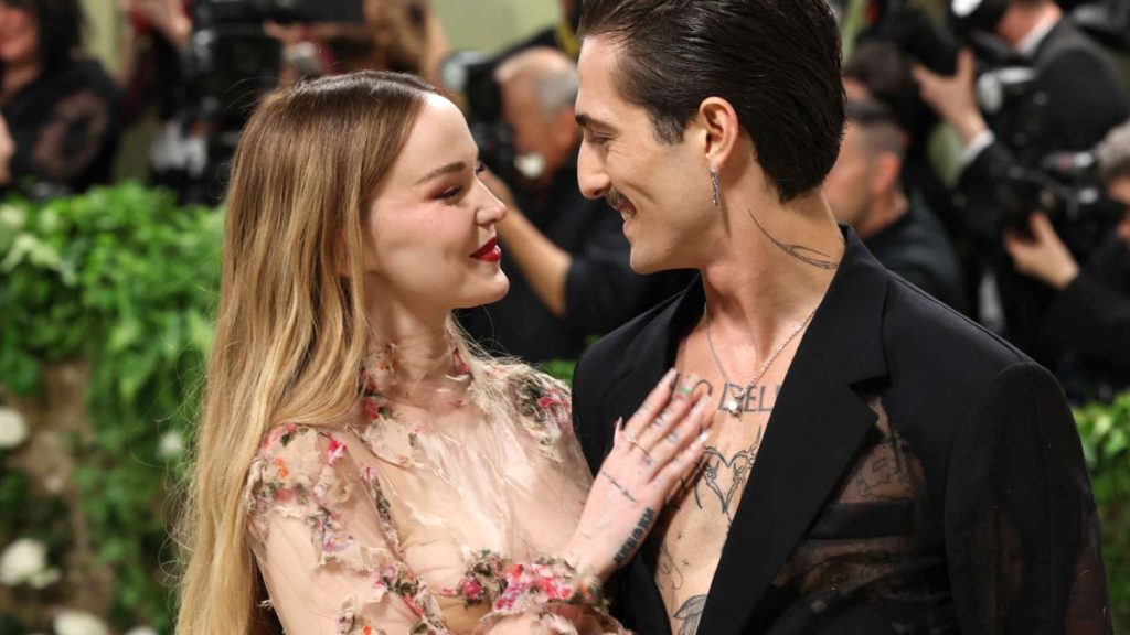 Måneskin frontman engaged