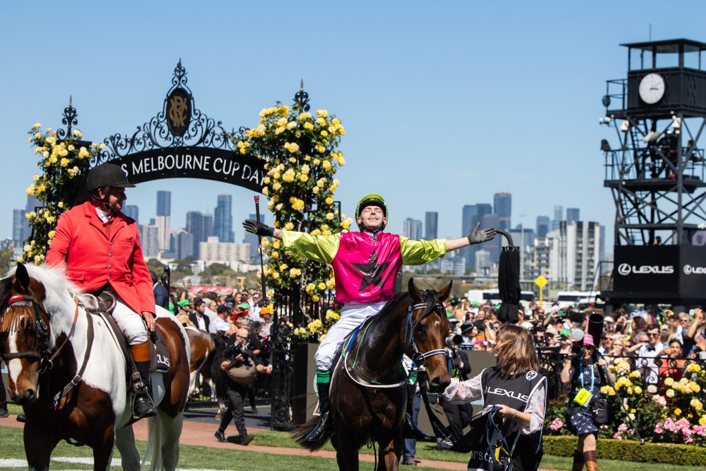 International horse racing tips